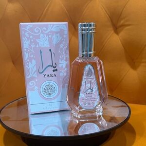 Yara Pink Floral Body perfume